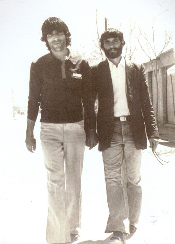 سمت چپ علی ساروقی