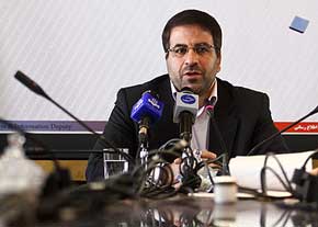 محمدزاده خبر داد : تدوین آیین‌نامه اجرایی پرداخت وام مسکن به خبرنگاران