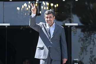 احمدی نژاد در لرستان : مگر می شود جلوی “بهار” را گرفت