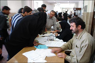 ثبت‌نام بیش از ۳ هزار داوطلب برای انتخابات شوراهای شهر و روستا در لرستان