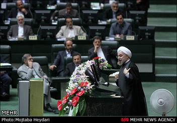 مشاور پارلمانی روحانی: ۵۰۰ کارشناس رئیس جمهور منتخب را درکارگروه‌ها یاری می‌کنند/ کمک مجلس به دولت در انتخاب وزیران