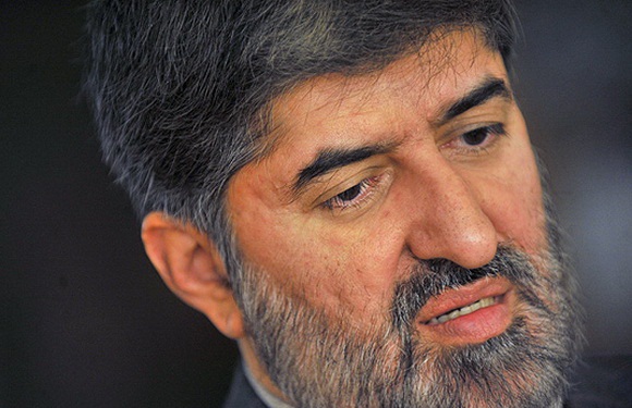 بی صداقتی از آمریکا ببینیم تغییرموضع می دهیم/ دلیل عدم صدور مجوز به احمدی نژاد برای مذاکره