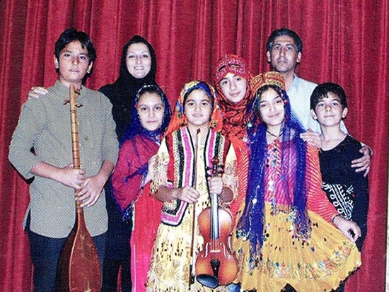 مریم شفیع زاده و عسل اکبری نسب برای حضور در سیزدهمین جشنواره بین المللی هنرهای کودکان “رایان” راهی کشور هند  شدند.