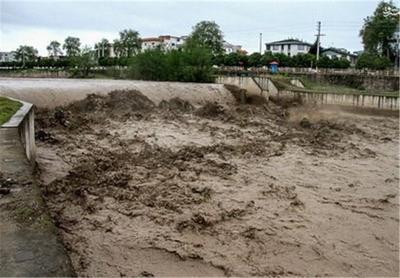 خط انتقال اصلی آب آشامیدنی شهر پلدختر شکسته شد
