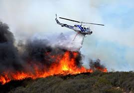 استقرار یک فروند بالگرد برای مهار آتش‌سوزی جنگل‌های لرستان