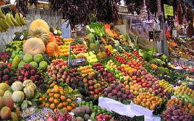 آغاز توزیع میوه نوروزی با قیمت مصوب در لرستان